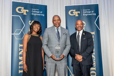 Calvin Mackie being presented with his Academy of Distinguished Engineering Alumni Award